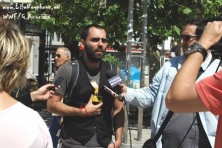 Στέλνοντας μηνύματα στα ΜΜΕ